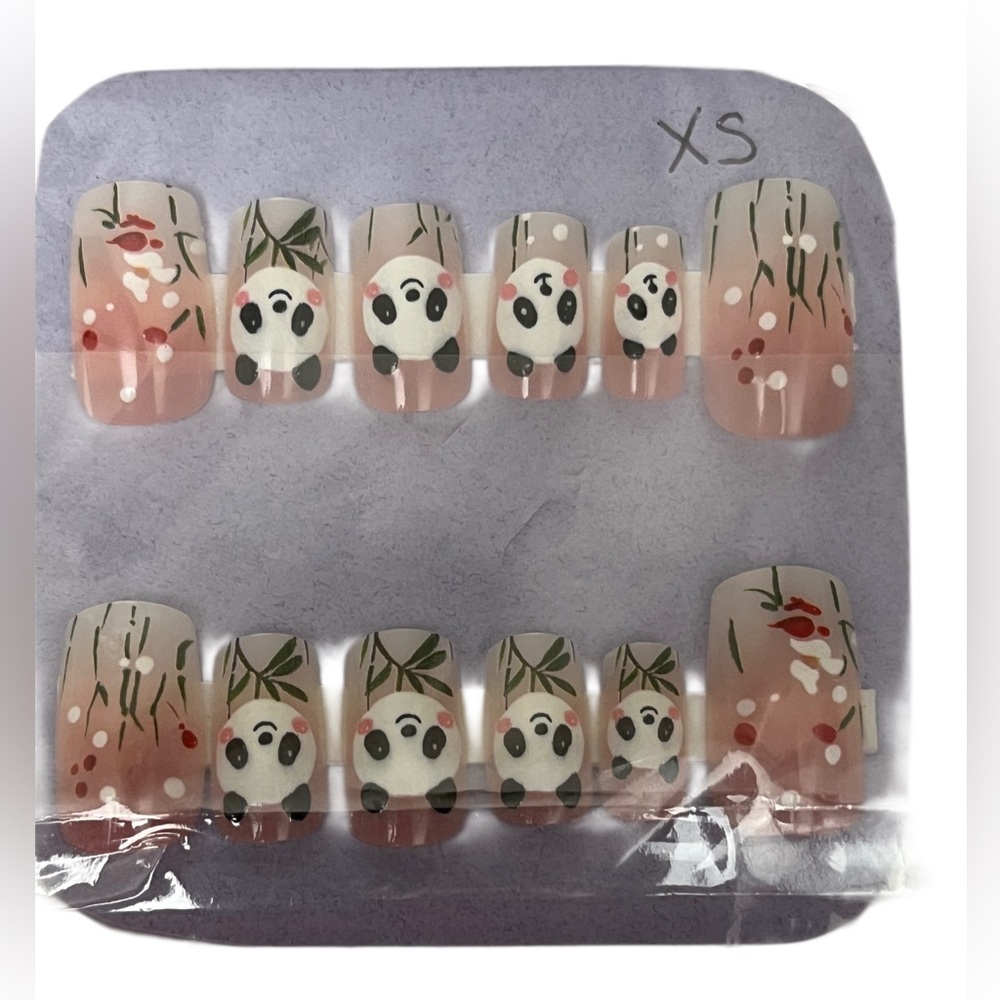 Press on nails Panda XS (5 for $20)